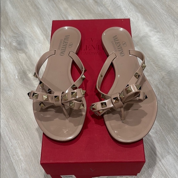 AUTHENTIC Valentino Rockstud Slippers - Picture 2 of 9